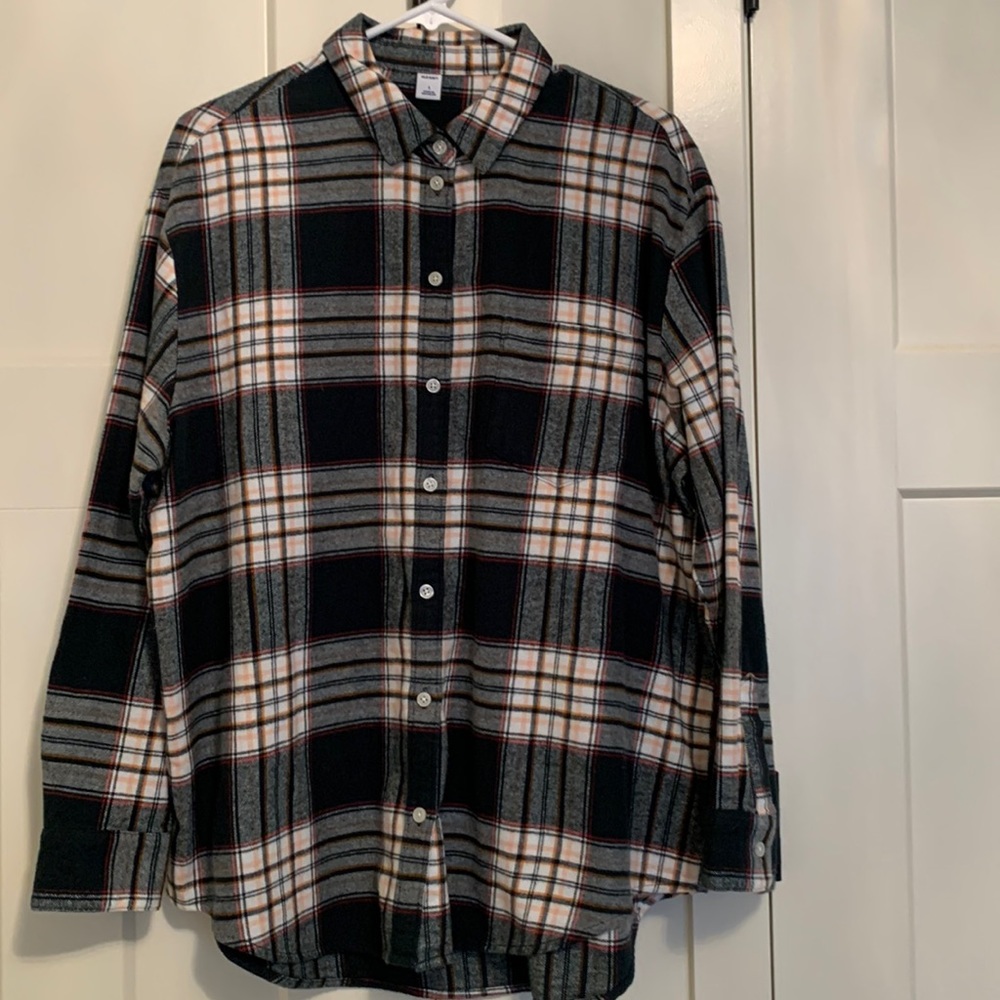 Old Navy plaid flannel shirt